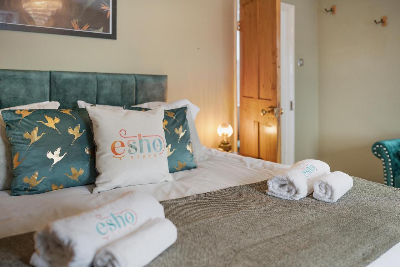 4 Bedroom Home With Garden, Game Room, Parking- Esho Stays 글로스터 외부 사진
