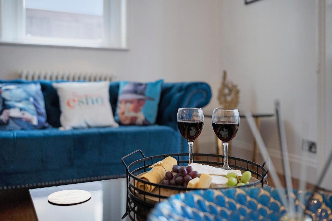 4 Bedroom Home With Garden, Game Room, Parking- Esho Stays 글로스터 외부 사진