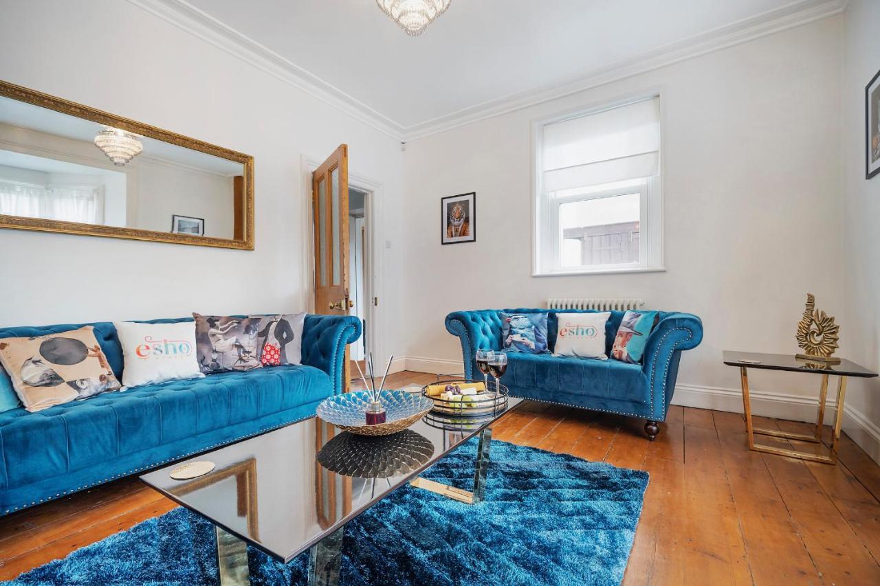 4 Bedroom Home With Garden, Game Room, Parking- Esho Stays 글로스터 외부 사진