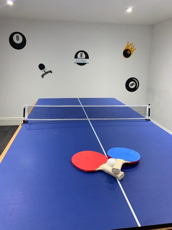 4 Bedroom Home With Garden, Game Room, Parking- Esho Stays 글로스터 외부 사진